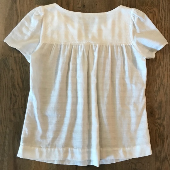 White Pleated Shell - Medium - Picture 2 of 4